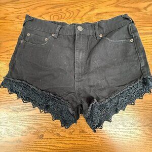 Free People Eyelet Lace Trim Black Denim Shorts, Size 28